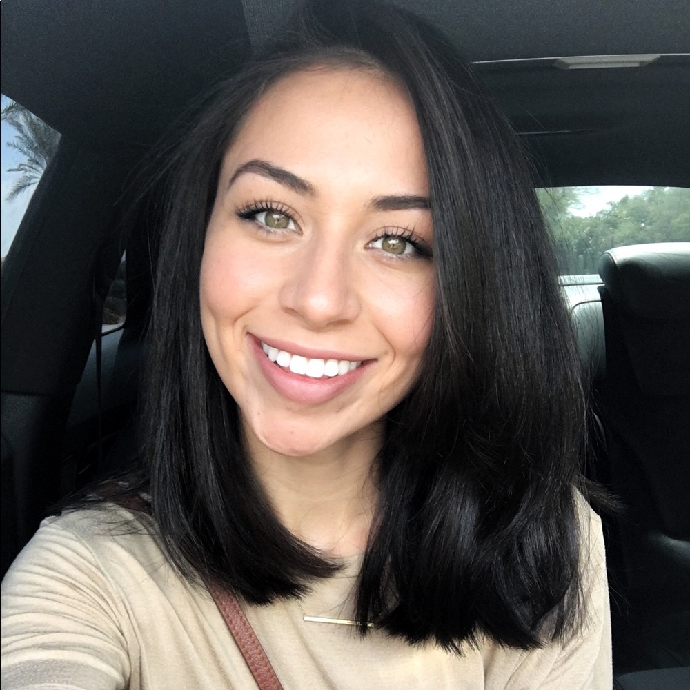 Meet your Posher, Alyssa